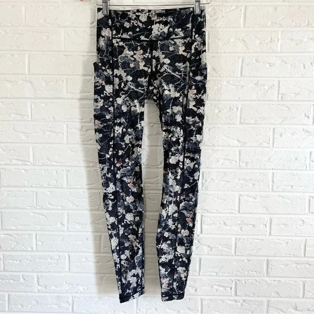 Lululemon Speed Up Tight Full-On Luxtreme 28” Spring Bloom Multi Size 4